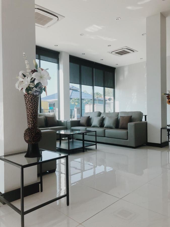 T-Nee Hotel@Udon 乌隆他尼 外观 照片